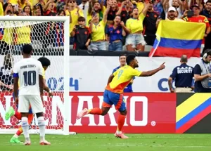 Colombia hủy diệt Panama với sự tỏa sáng của James Rodriguez