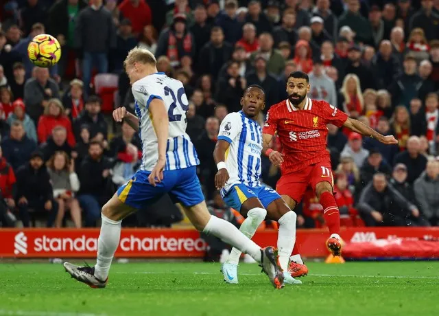 Liverpool vươn lên đứng đầu vượt mặt Man City