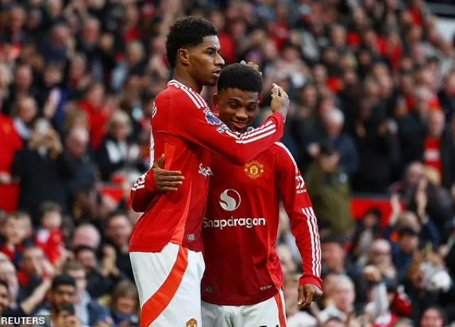 Rashford và Zirkzee liên tục tỏa sáng