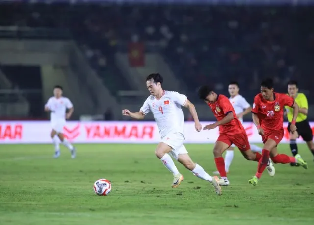 Việt Nam đánh bại tuyển Lào ngày ra quân AFF Cup 2024