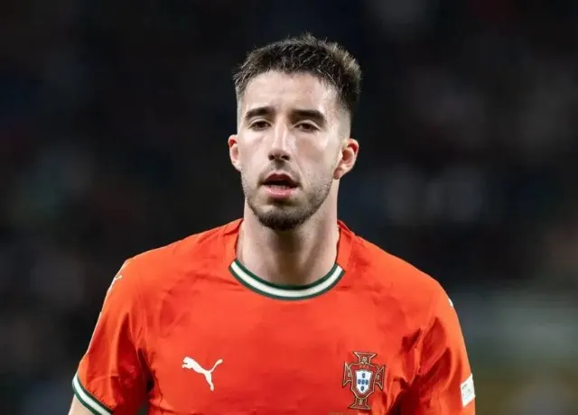 Manchester United quan tâm đến Inacio