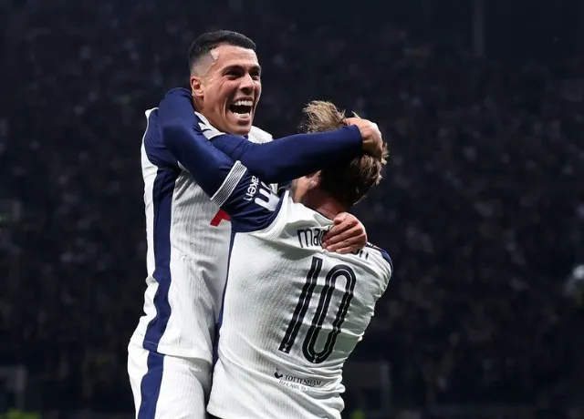 Tottenham chia điểm tỷ số 1-1 với Frankfurt trên sân nhà