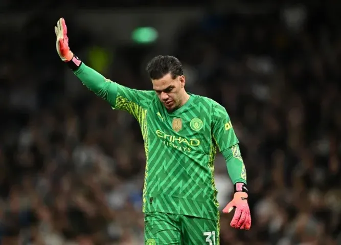 Khả năng cao thủ thành Ederson sẽ rời Man City sau khi mùa giải kết thúc