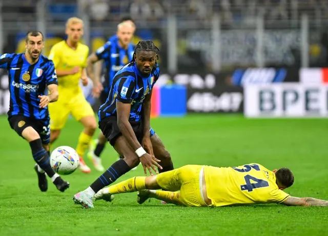 uộc đối đầu giữa Inter và Lazio diễn ra tại sân vận động San Siro