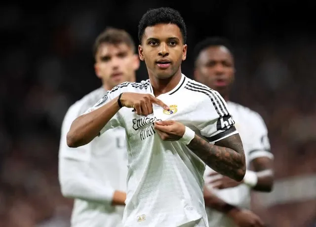 Rodrygo đang bị bỏ rơi và có thể rời Real ngay trong mùa hè này